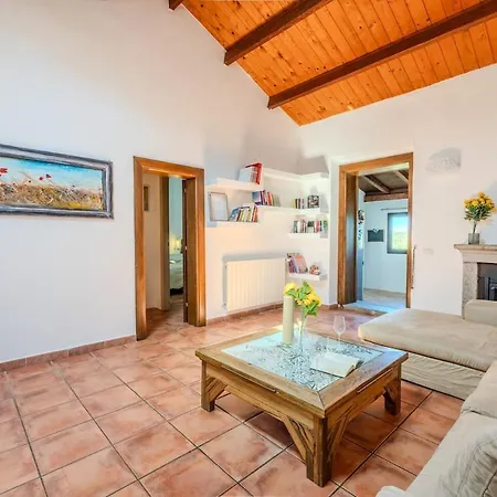 Almi's Countryside - Relax & Private Garden Apartment Telti