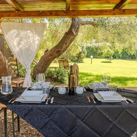 Almi's Countryside - Relax & Private Garden Apartment *